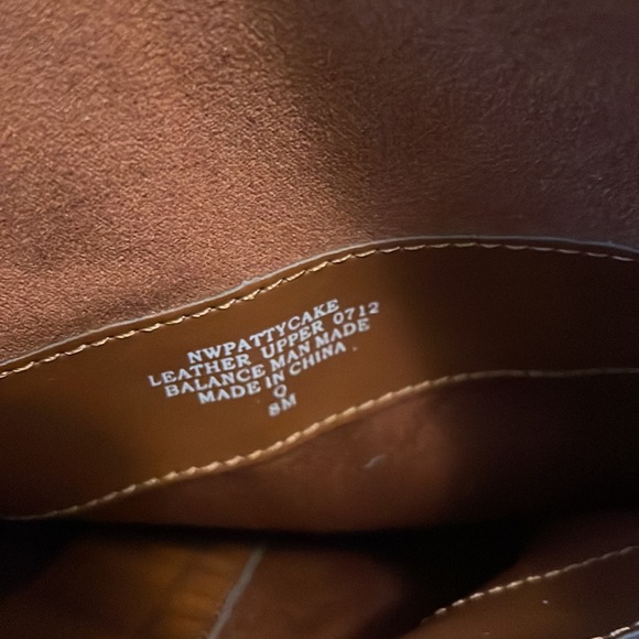 Brown knee high leather boots - Picture 2 of 2